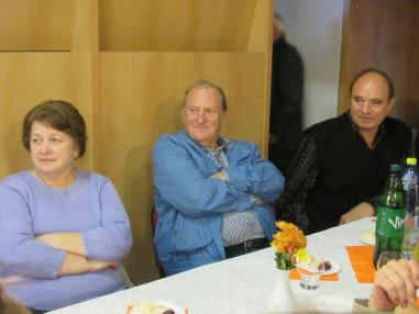 Mesiac úcty k starším Mesiac úcty k starším