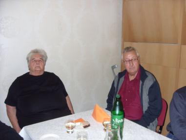 Mesiac úcty k starším Mesiac úcty k starším